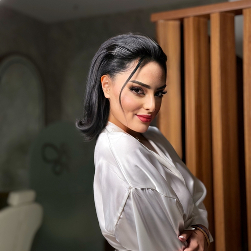 تسريحة شعر مفتوح